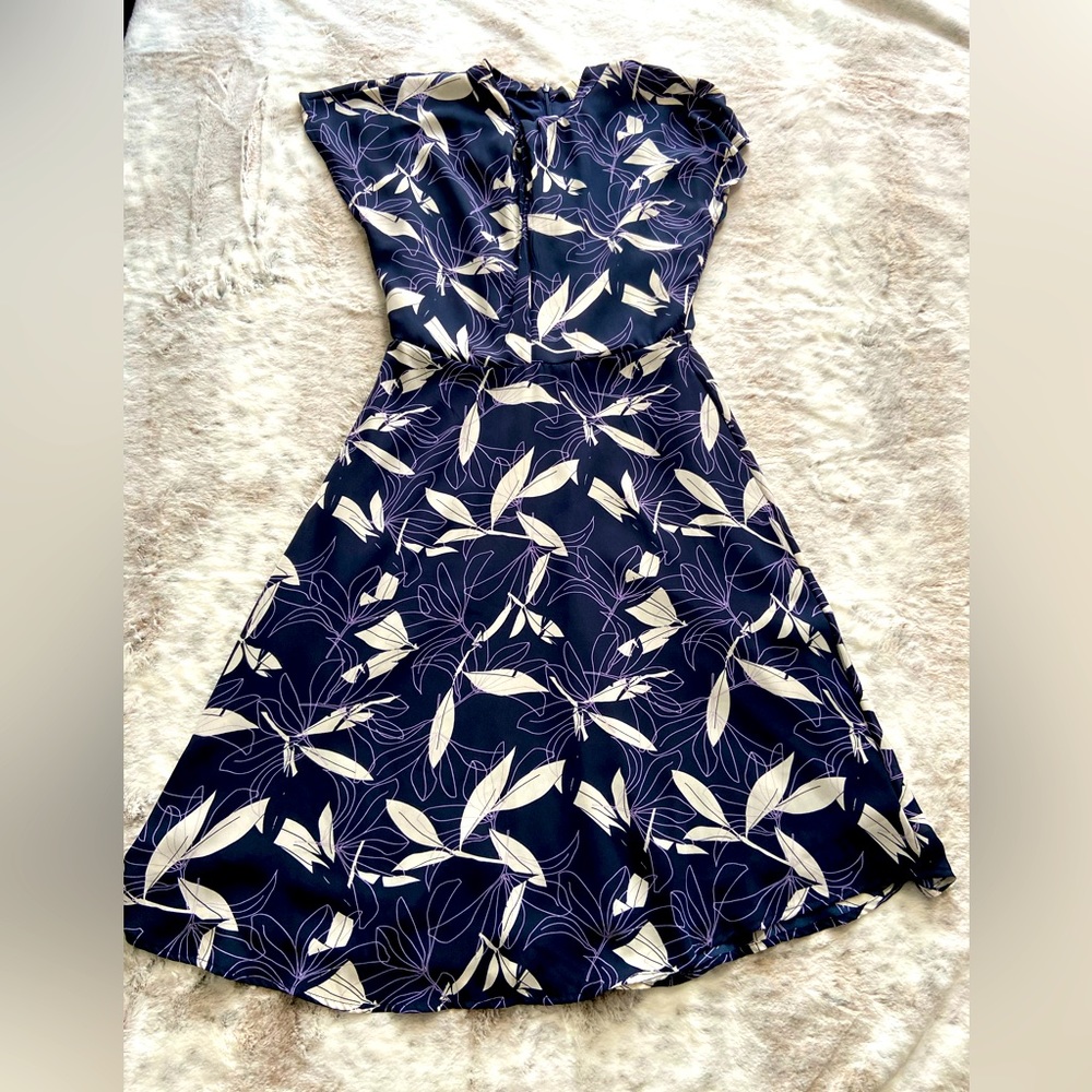 Banana Republic Factory Navy Floral Summer Dress Size 2